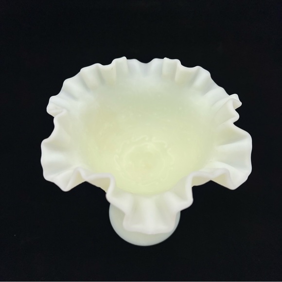Fenton Uranium Satin Custard Glass Persian Medallion Compote Ruffled 1970s GLOWS - Picture 6 of 11